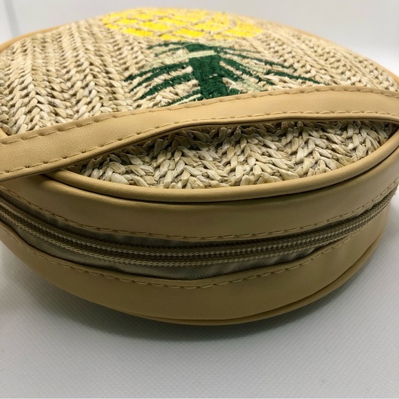 Pineapple Painted Round Straw Crossbody Bag, NWT - Picture 4 of 9